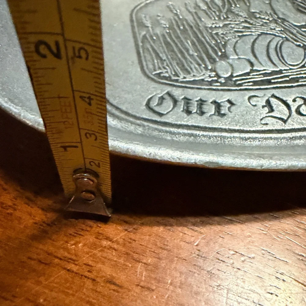 Wilton Armetale‎ Pewter Tray with Engraved Design